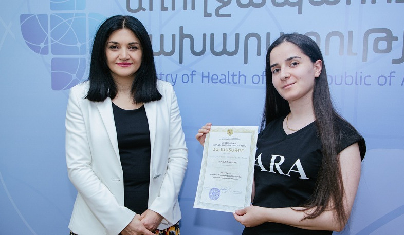 30 բուժաշխատող առաջին անգամ մասնագիտական գործունեության հավաստագրեր է ստացել
