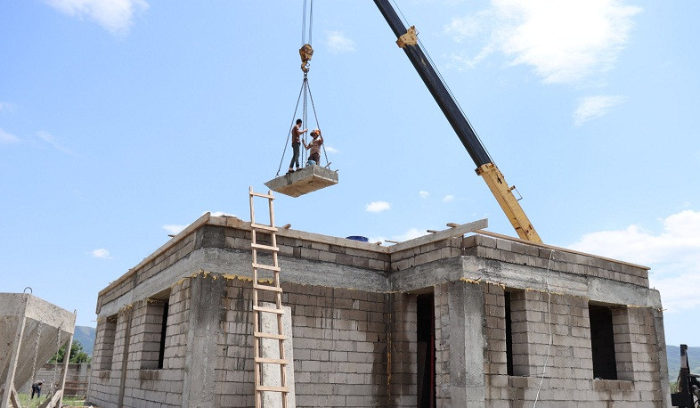 Ասկերանի Իվանյան համայնքում միաժամանակ երեք թաղամաս է կառուցվում