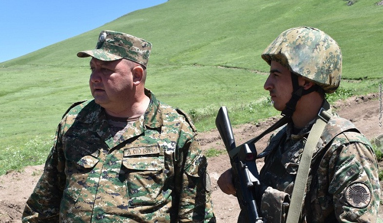 Ստուգումներ մարտական հենակետերում