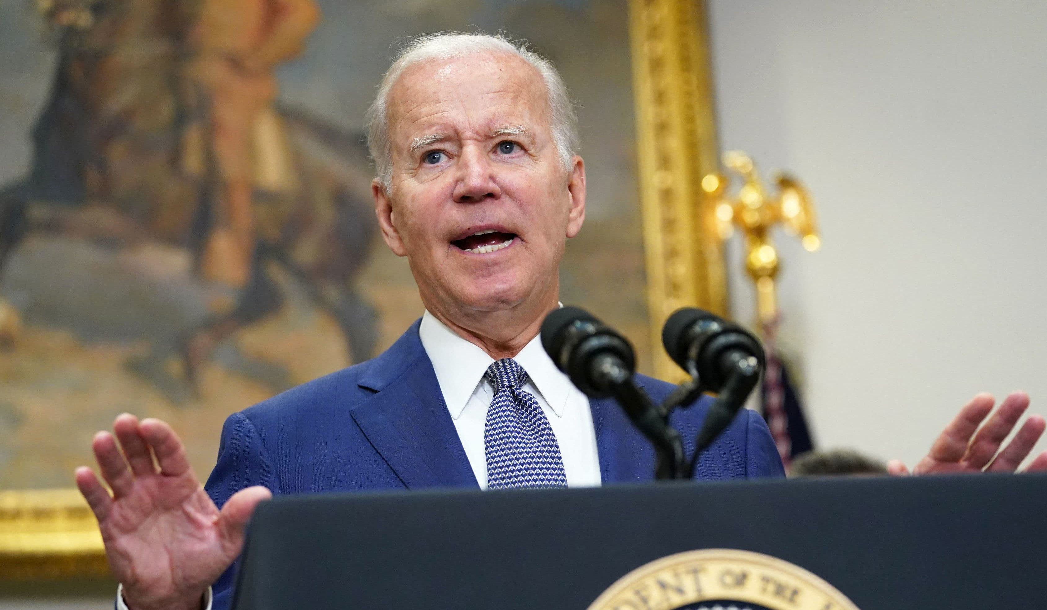 US President Biden orders to allocate Ukraine $400 million military aid package