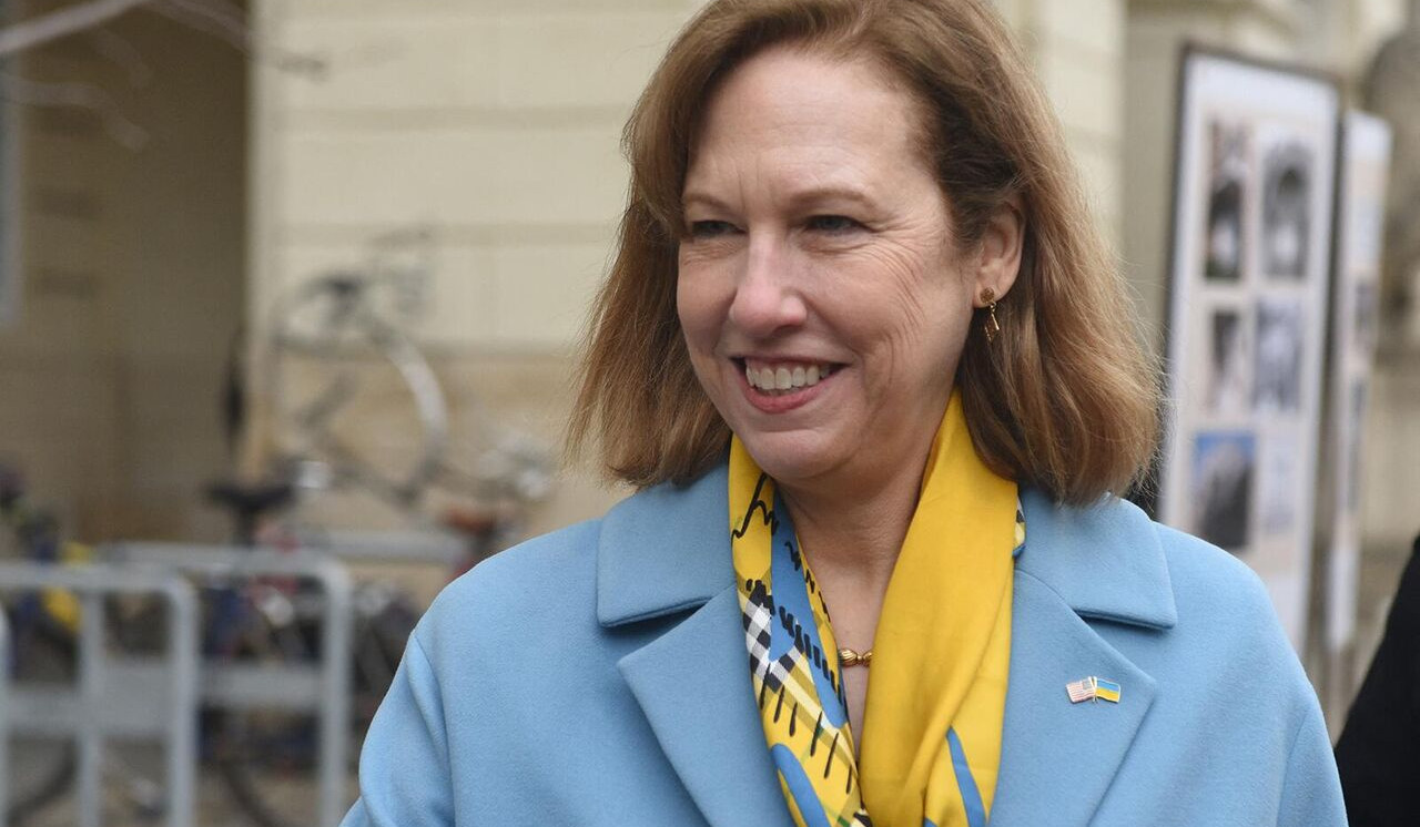 Байден направил на рассмотрение Сената Конгресса США кандидатуру Кристины Квин на должность посла в Армении