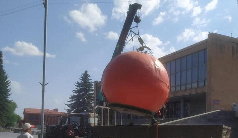 Գյումրու Թատերական հրապարակում ապօրինի կերպով տեղադրված տաղավարն ապամոնտաժվել է