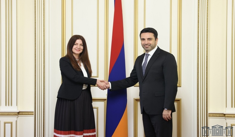Alen Simonyan Meets with Ambassador Extraordinary and Plenipotentiary of Serbia