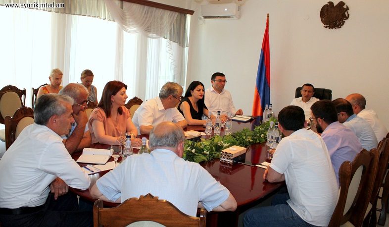 Սյունիքի մարզպետի գլխավորությամբ քննարկվել են ընթացիկ ու սպասվող սուբվենցիոն ծրագրերը