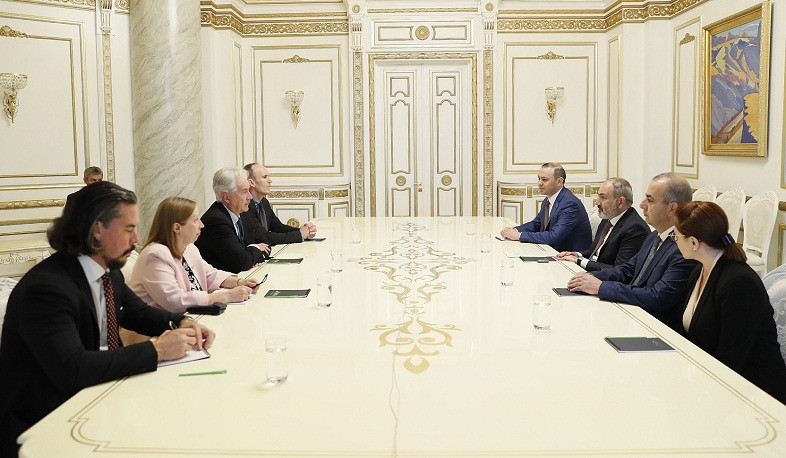Prime Minister Pashinyan receives US CIA Director William Burns