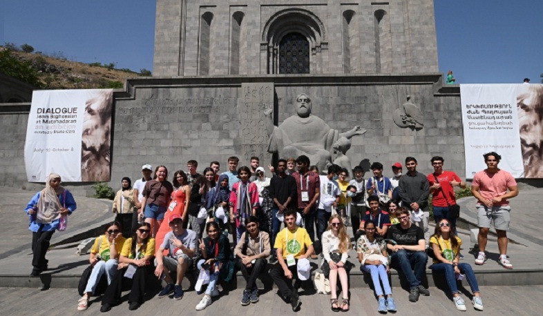 Կենսաբանության 33-րդ միջազգային oլիմպիադայի մասնակիցներն այցելել են «էրեբունի» թանգարան և Մատենադարան