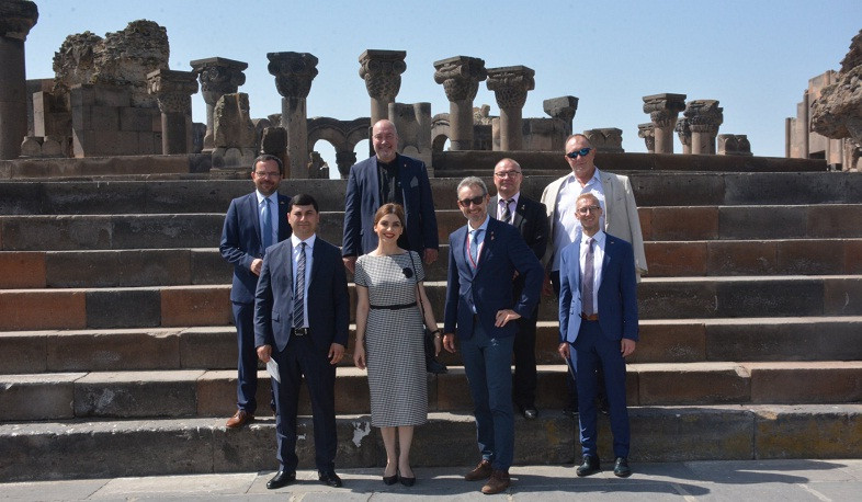 Սաքսոնիա-Անհալթ երկրամասի Լանդթագի նախագահի գլխավորած պատվիրակությունը ճանաչողական այցով Արմավիրի մարզում է