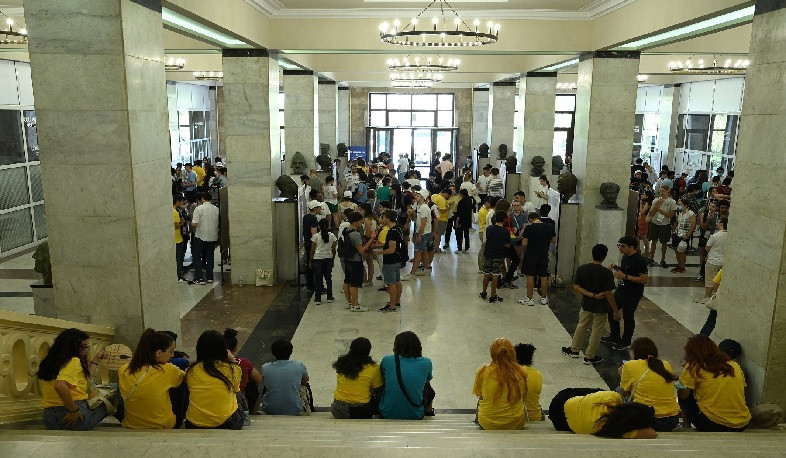 Կենսաբանության 33-րդ միջազգային օլիմպիադայի մասնակիցները ԵՊՀ-ում ներկայացրել են թիմային գիտական  նախագծեր