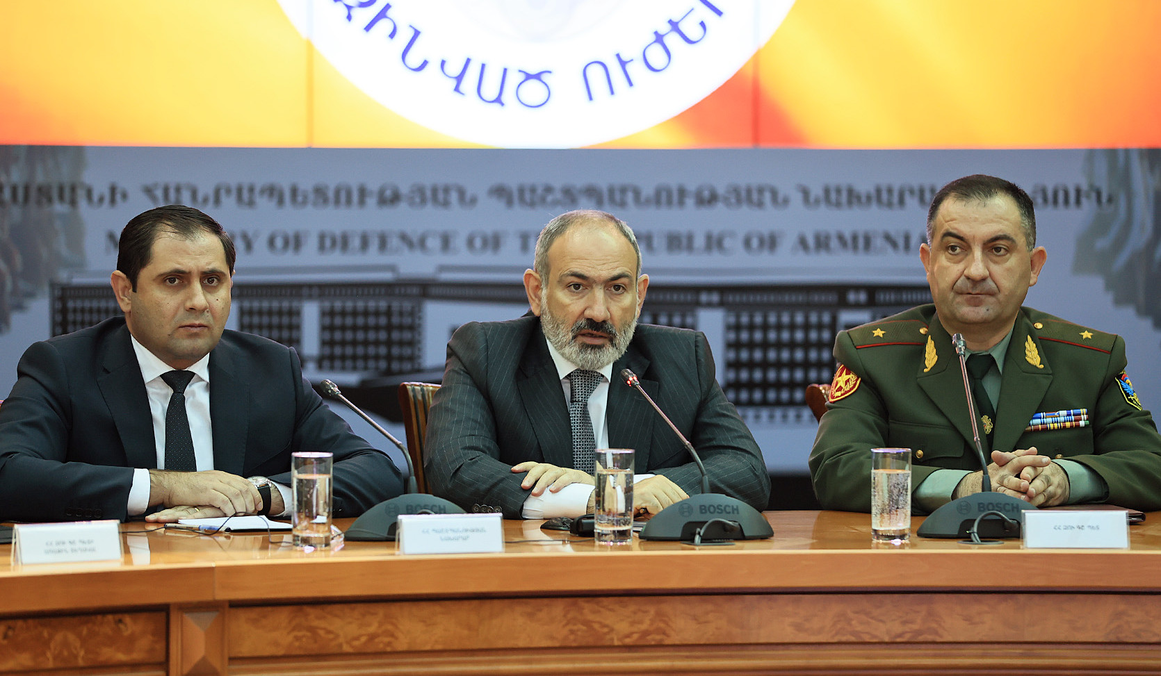 Prime Minister Pashinyan introduced newly appointed Chief of General Staff of Armed Forces Edvard Asryan to top officers of Armed Forces