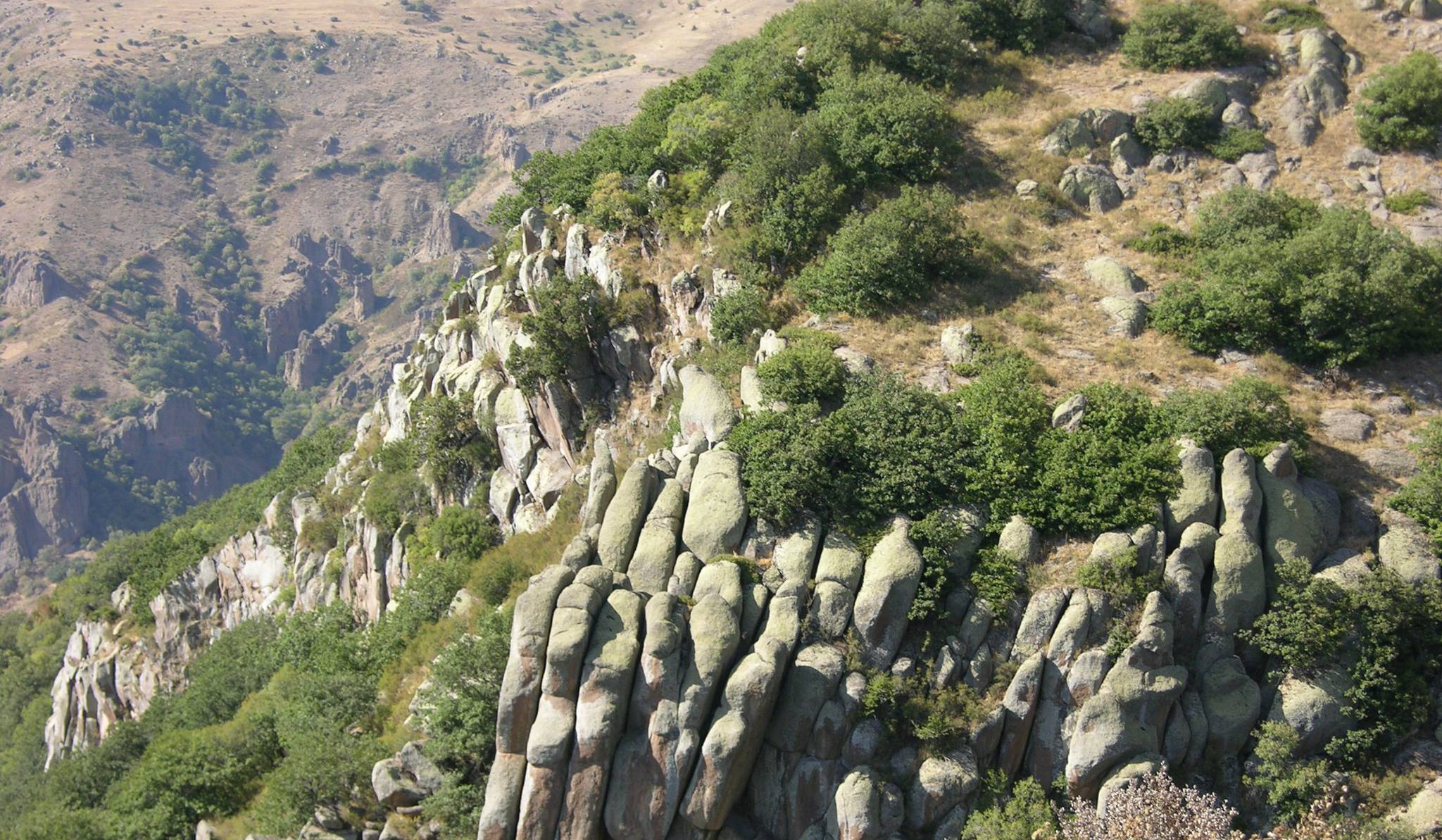 «Խոսրովի անտառի» տնօրինությունը հորդորում է արգելոցի հարակից տարածքներում պահպանել հակահրդեհային անվտանգության կանոնները