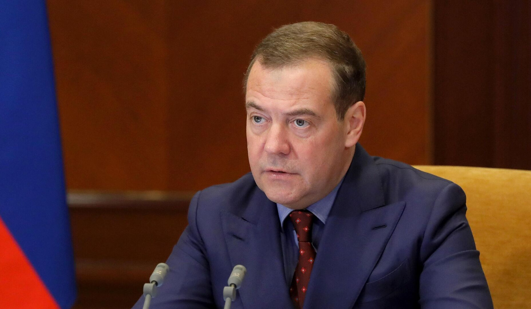 Мир на Украине наступит на российских условиях: Медведев
