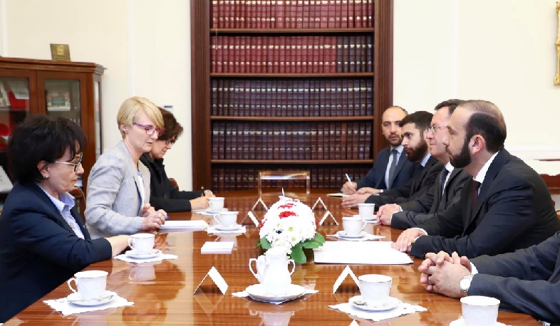 Meeting of Foreign Minister of Armenia Ararat Mirzoyan with Speaker of Seimas of Poland