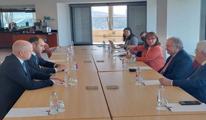 Ukraynanın infrastruktur naziri taxıl məsələsinin həlli ilə bağlı danışıqlar aparmaq üçün İstanbuldadır