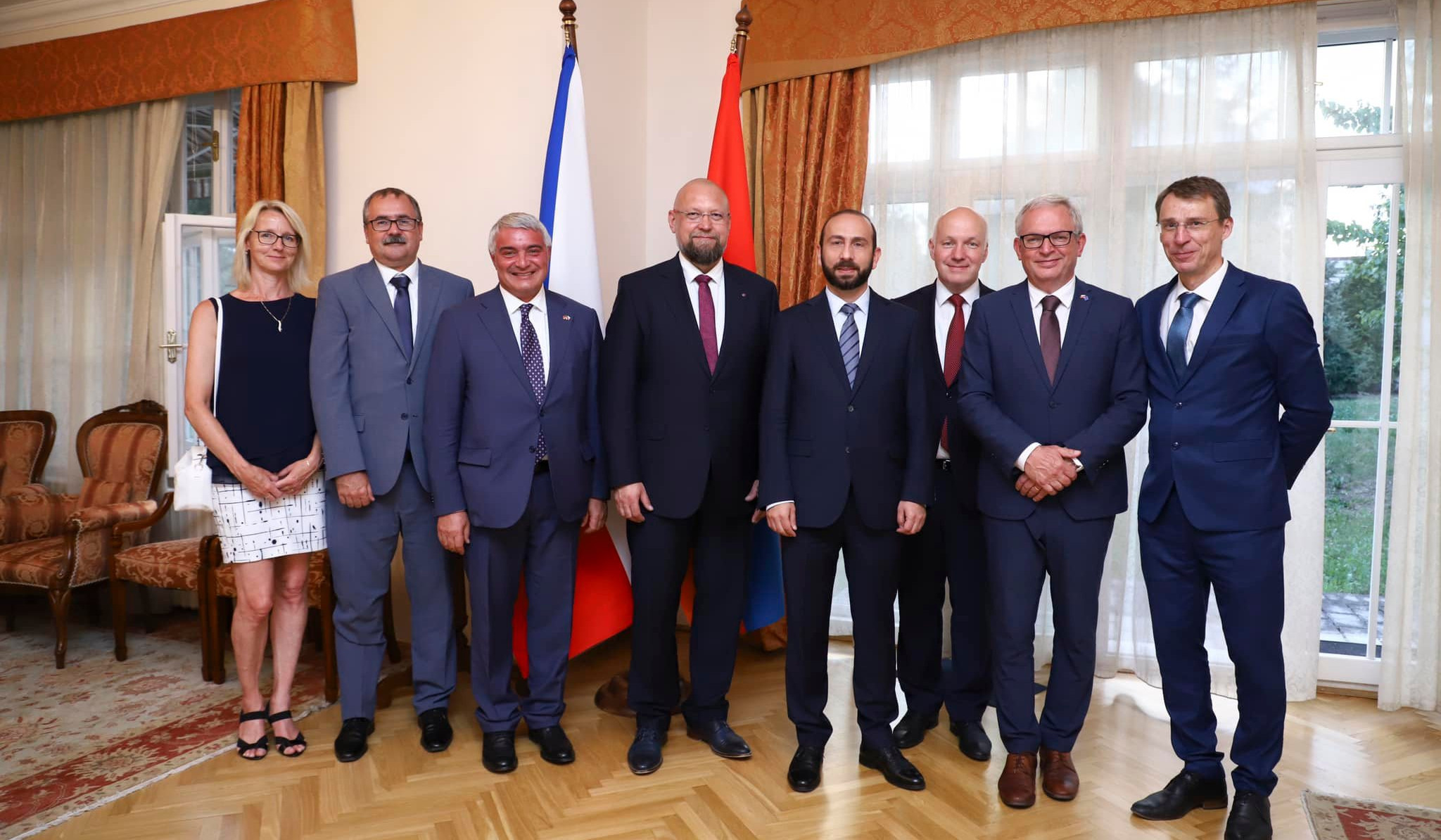 Арарат Мирзоян принял участие во встрече в посольстве Армении в Чехии, посвященной армяно-чешским отношениям