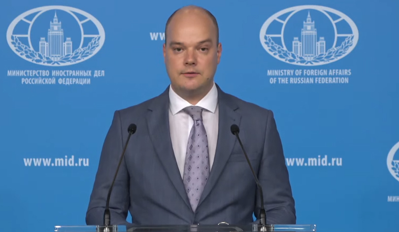 Усилия по нормализации отношений между Ереваном и Баку должны предприниматься на базе трехсторонних заявлений: Иван Нечаев