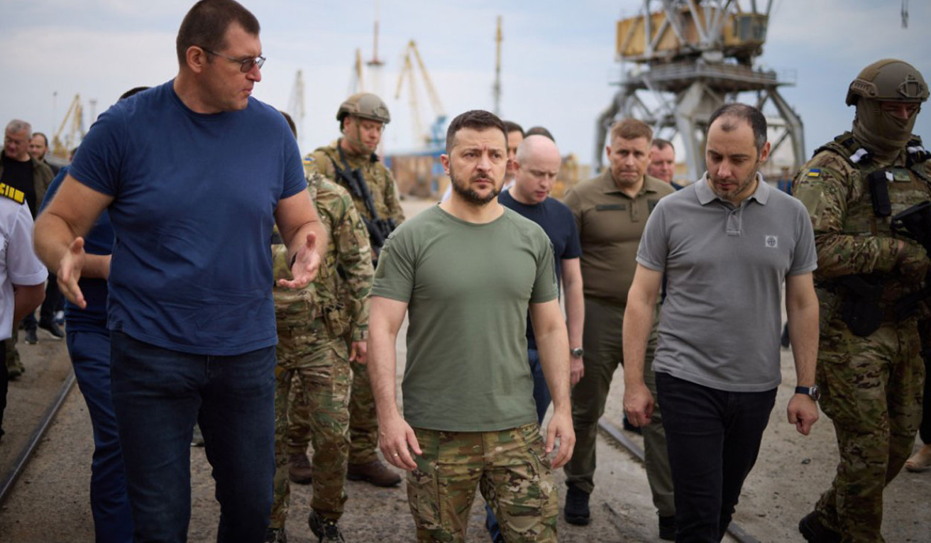 Ukraine is ready for grain shipments, awaits signal to start