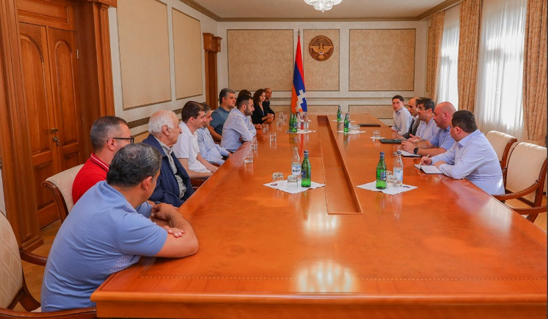 Mənzil tikintisi prioritet məsələlərdən biridir: Artsax Prezidenti