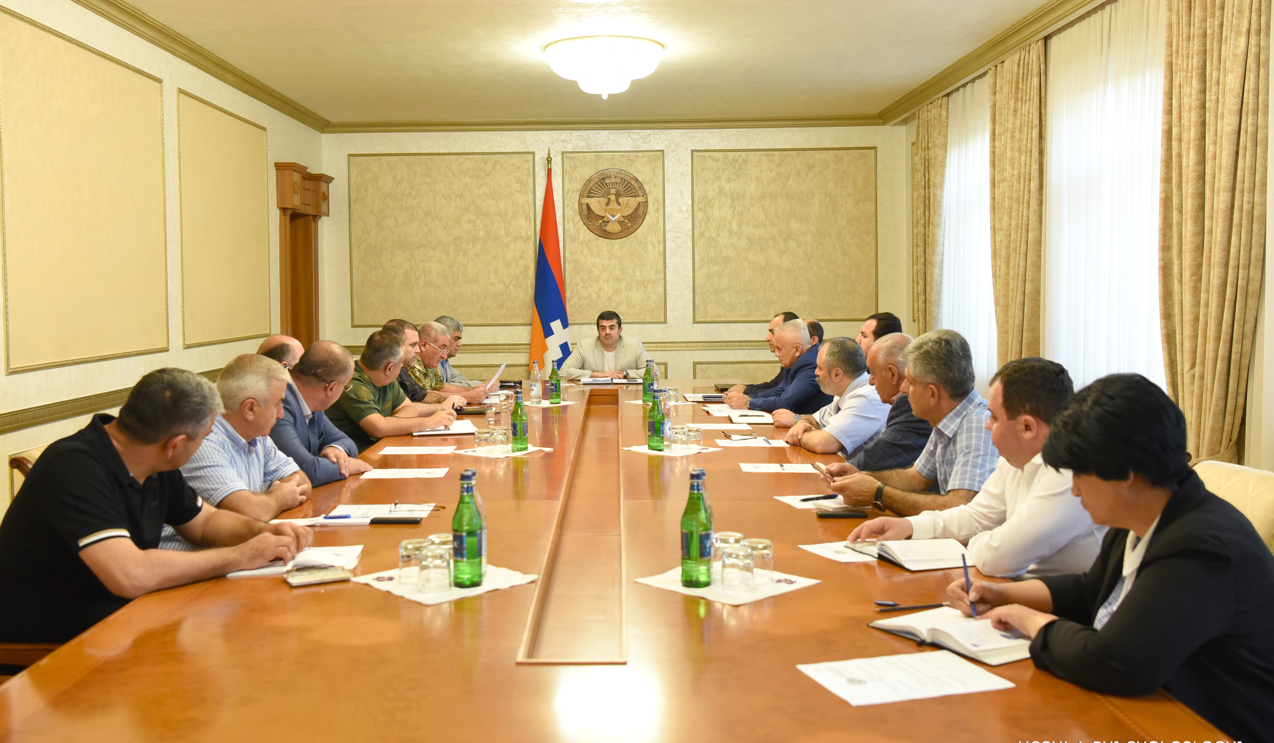 Президент Арцаха Араик Арутюнян созвал расширенное заседание Совета безопасности