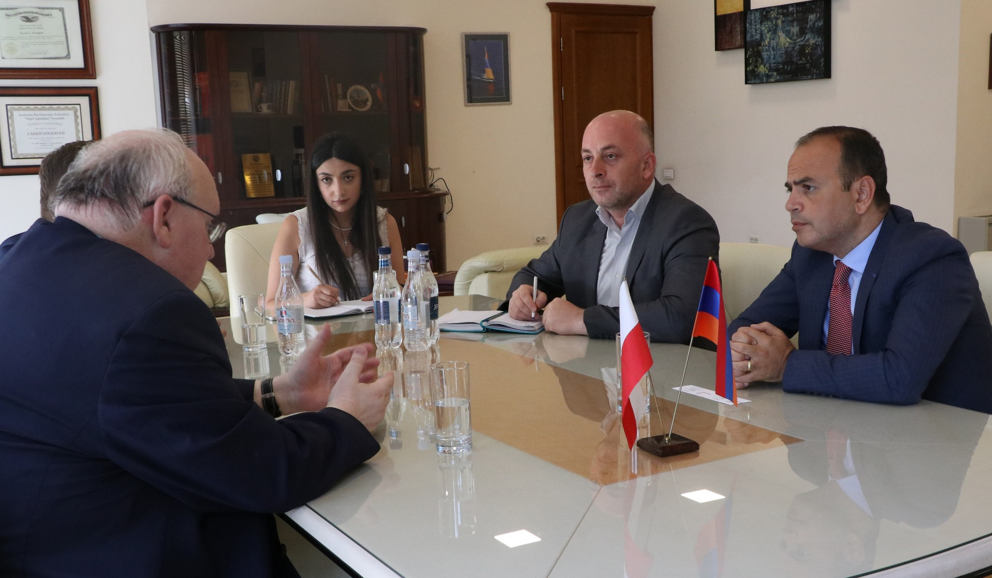 We highly appreciate the assistance provided by the Republic of Poland to the Ukrainian-Armenians: Zareh Sinanyan to Paweł Cieplak