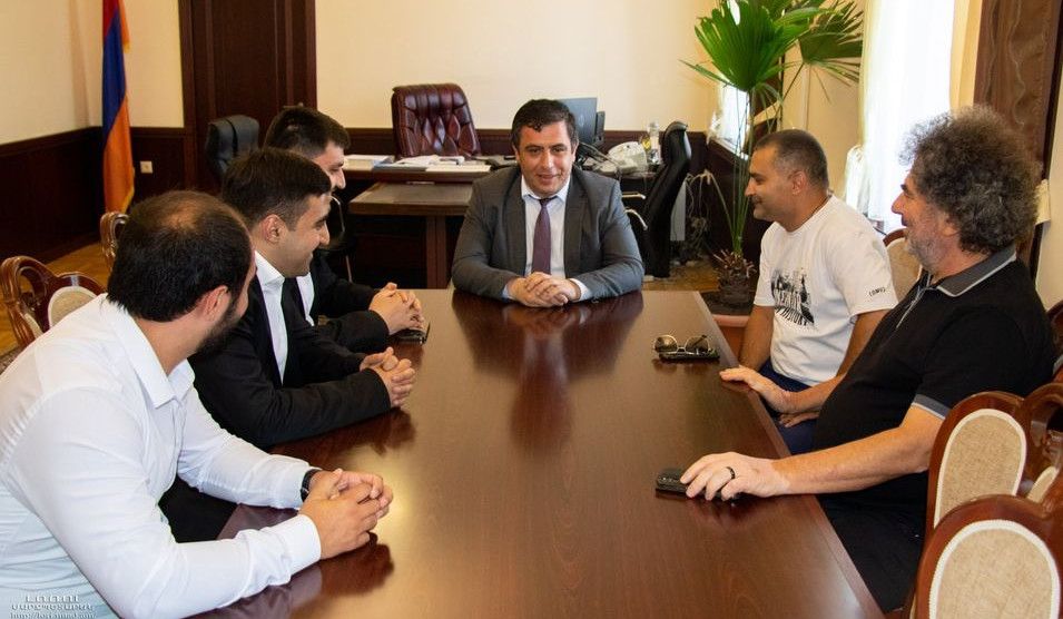 Վանաձորում առաջիկայում Վիկ Դարչինյանի անվան բռնցքամարտի մարզահամալիր կկառուցվի