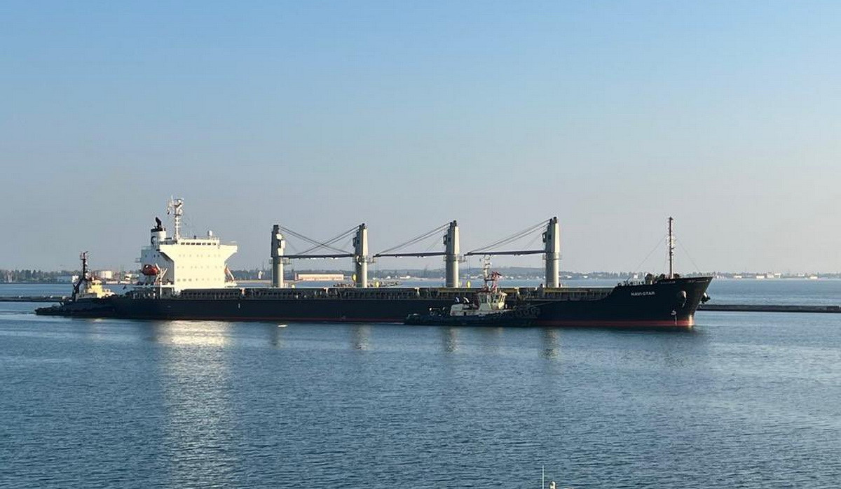 Три судна, на борту которых находится украинская кукуруза, покинули порты Одессы