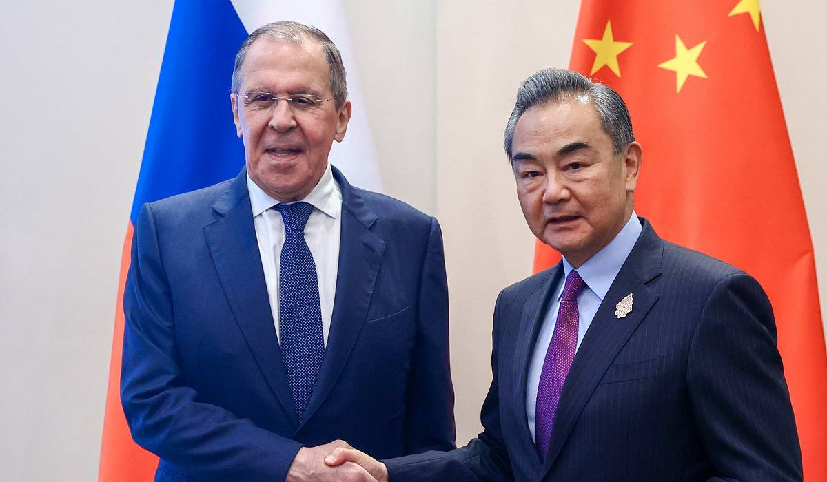 Sergey Lavrov and Wang Yi discussed reform of United Nations in Cambodia
