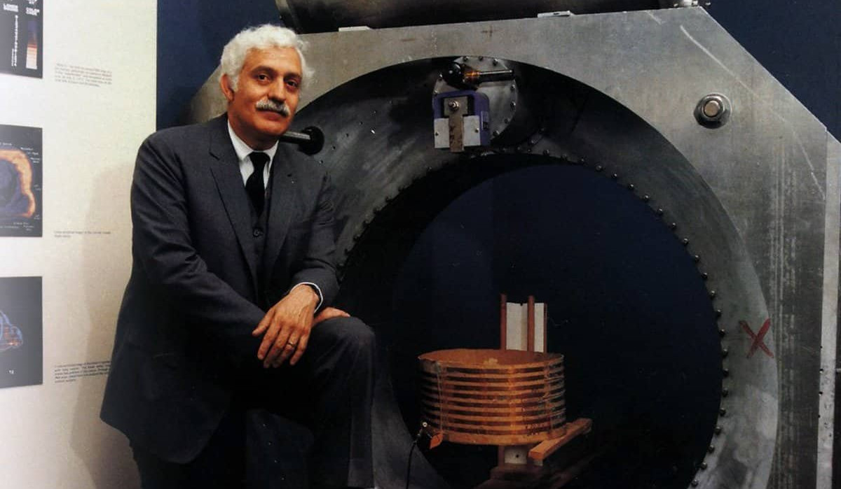 Կյանքից հեռացել է ամերիկահայ բժիշկ, մագնիսառեզոնանսային պատկերի ախտորոշման սարքի հեղինակ Ռեյմոնդ Վահան Դամադյանը