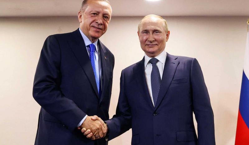 Putin, Erdogan start talks in narrow format in Sochi