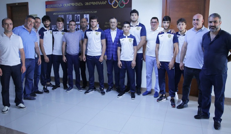 Կարեն Գիլոյանն ընդունել է աշխարհի և Եվրոպայի պատանեկան առաջնությունների մեդալակիր ըմբիշներին