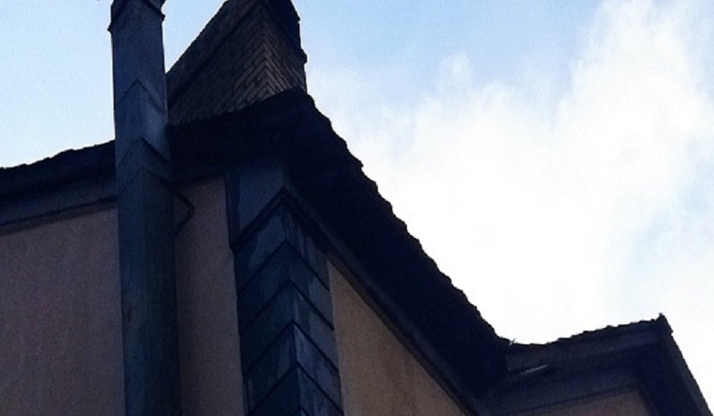 Փրկարարները մարել են տան տանիքում բռնկված հրդեհը