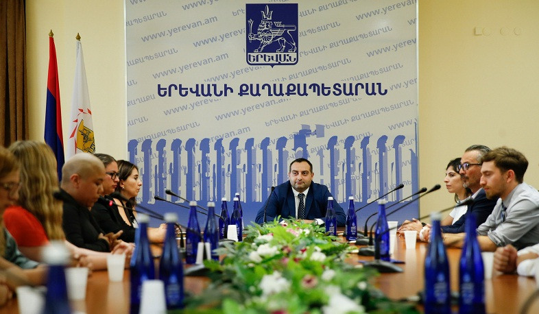 Լևոն Հովհաննիսյանը հյուրընկալել է Լոս Անջելեսի քաղաքապետի երիտասարդ դեսպաններին