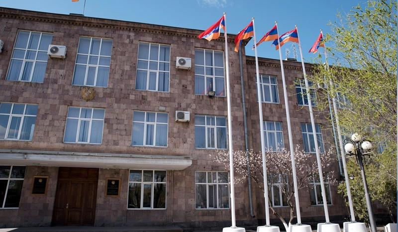 Արմավիրի մարզպետարանի քաղաքաշինության վարչության նախկին պետի կողմից պաշտոնեական լիազորությունները չարաշահելու գործը դատարանում է