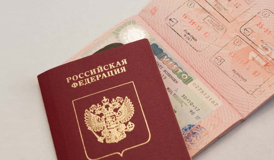 Предложение о запрете шенгенских виз для россиян внесли на обсуждение в ЕС