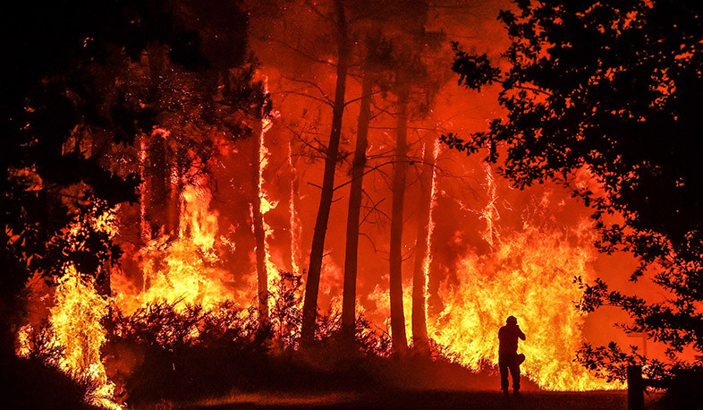 France gets boost from EU neighbours as wildfires rage