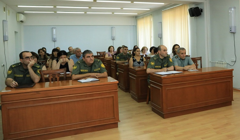ՊՆ վարչական համալիրում անցկացվել է հրահանգչամեթոդական պարապմունք