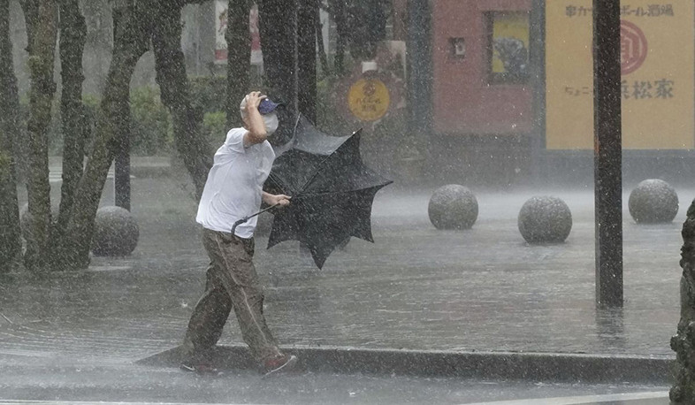 Tropical Storm Meari lashes Japan with heavy rain