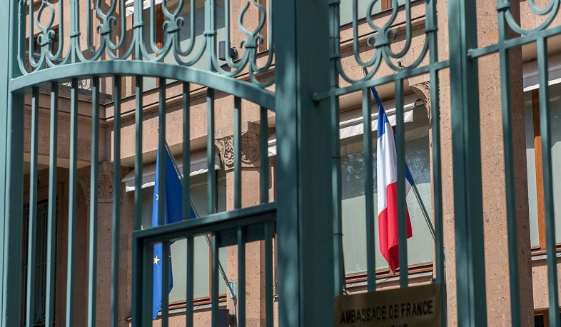 Посольство Франции в Армении выразило соболезнования в связи со взрывом в ТЦ «Сурмалу» в Ереване