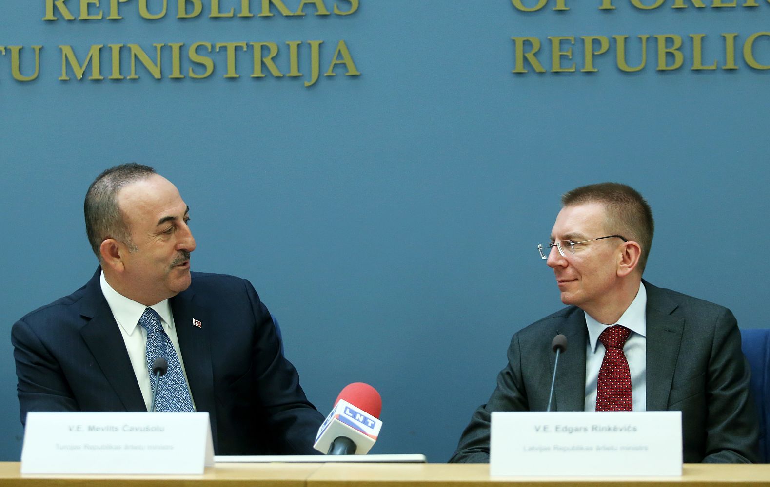 Чавушоглу с министром иностранных дел Латвии обсудит вопрос отношений с Арменией