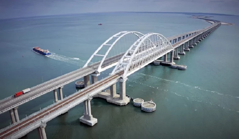 Ukraine regards the Crimean Bridge as a legitimate military target, Podolyak