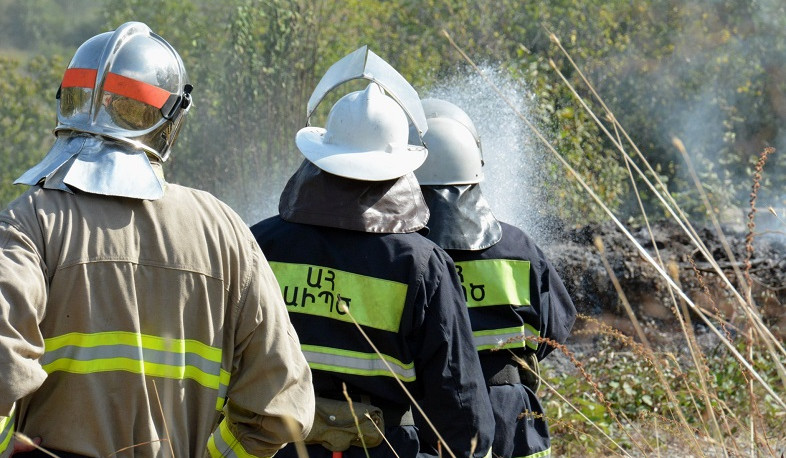 Ստեփանակերտում հրդեհի վայրում հայտնաբերվել է նռնականետի 2 նռնակ. Արցախի ԱԻՊԾ