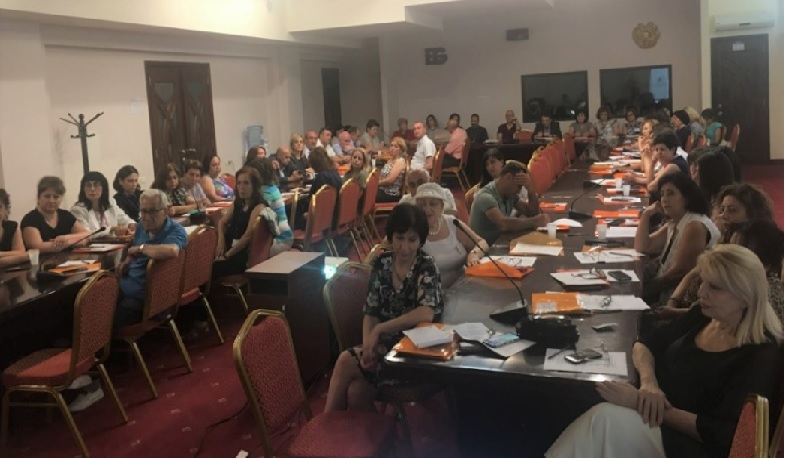 Համահայկական կրթական խորհրդաժողովում քննարկվում են Սփյուռքի հայկական կրթօջախների հիմնահարցերը