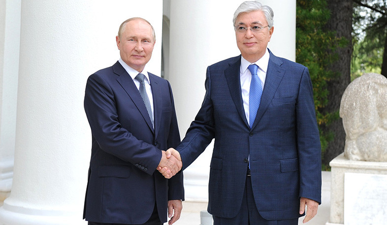 Russian and Kazakh presidents meet in Sochi