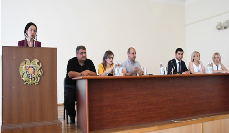 Հատուկ ուշադրություն է դարձվելու բնագիտական լաբորատորիաների արդյունավետ կիրառմանը. Ժաննա Անդրեասյան