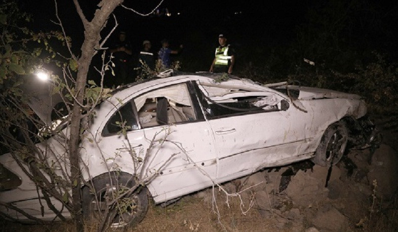 Ավտոմեքենան դուրս է եկել ճանապարհի երթևեկելի հատվածից և գլորվել ձորը. վարորդը տեղում մահացել է