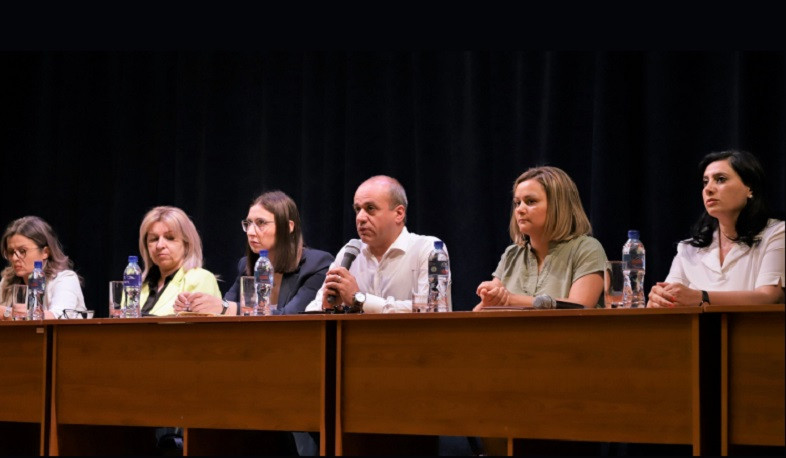 Նախադպրոցական հաստատությունների տնօրենների հետ հանդիպմանը քննարկվել է նոր չափորոշչի փորձարկումը