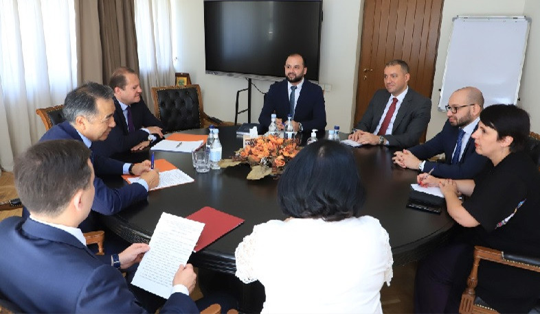 Քննարկվել են ՓՄՁ-ներին տրամադրվող պետական աջակցության հարցեր. հանդիպում էկոնոմիկայի նախարարությունում