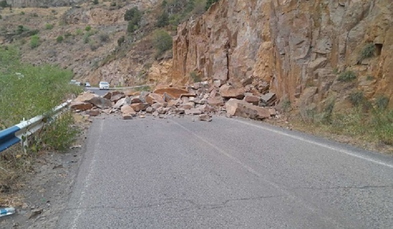 Մ-2 միջպետական ավտոճանապարհից Ջերմուկ տանող ճանապարհը միակողմանի բաց է