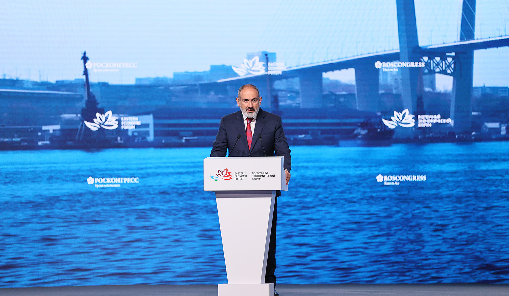 Times are not easy for our region either: Prime Minister's speech at plenary session of 7th Eastern Economic Forum