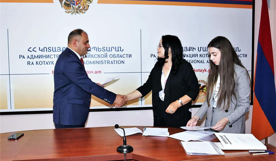 Ողջաբերդի սողանքային գոտու բնակիչները բնակարանի գնման վկայագրեր են ստացել