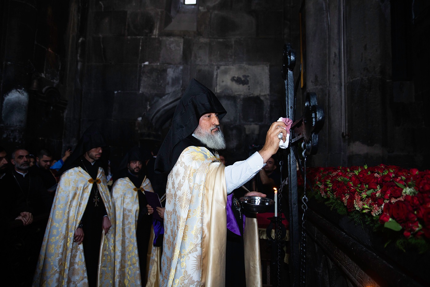 Օծվել է Գեղարդավանքի Սուրբ Կաթողիկե եկեղեցու գմբեթի խաչը